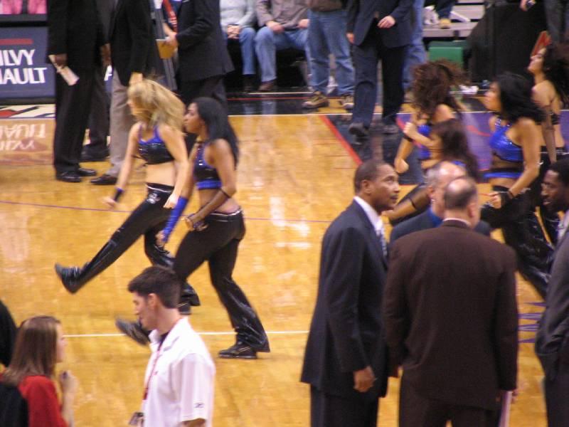 Raptors - 02.04.2005 295.jpg